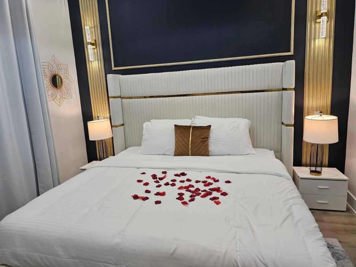 Villa Elegant 3Br Haven- Games, Luxury & Lush Garden Houston Esterno foto