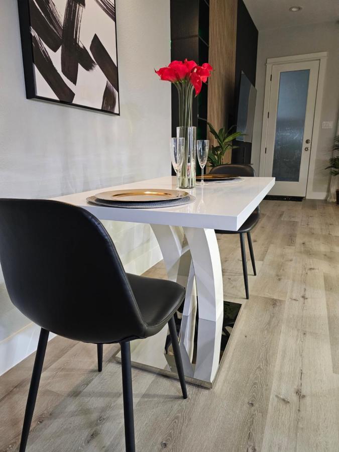 Villa Elegant 3Br Haven- Games, Luxury & Lush Garden Houston Esterno foto