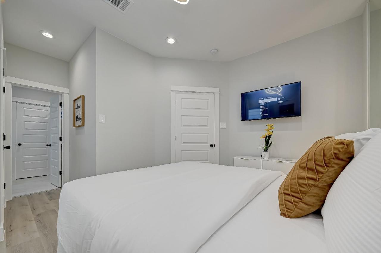 Villa Elegant 3Br Haven- Games, Luxury & Lush Garden Houston Esterno foto